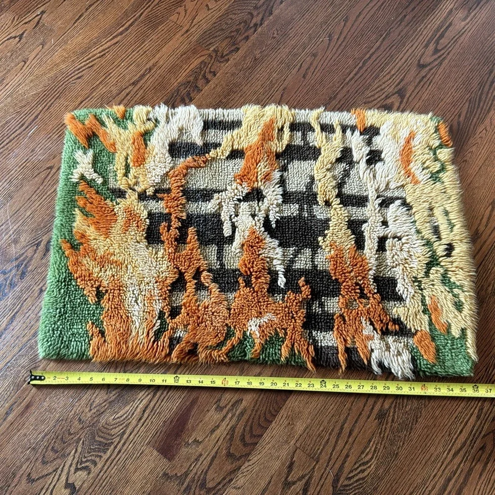 Vtg MCM Hook Rug Wall Hanging Rya Style Abstract Retro Tapestry 24 X 36